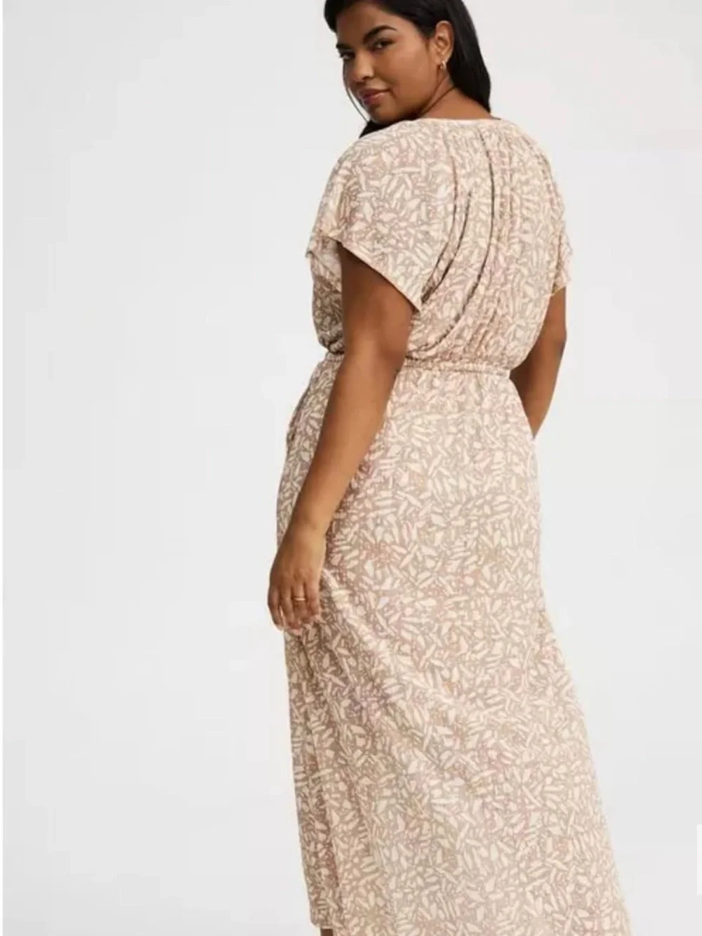 torrid NWT Beige & Cream Printed Maxi Dress with Tie Waist